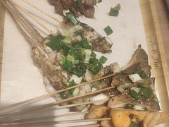 -街角等你.大连海鲜烧烤.经典铁板海鲜串(西安路店)