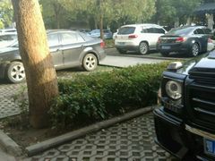 -武汉大学中南医院·停车场