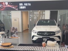 -天津波士信达奔驰4S店(卫津南路店)