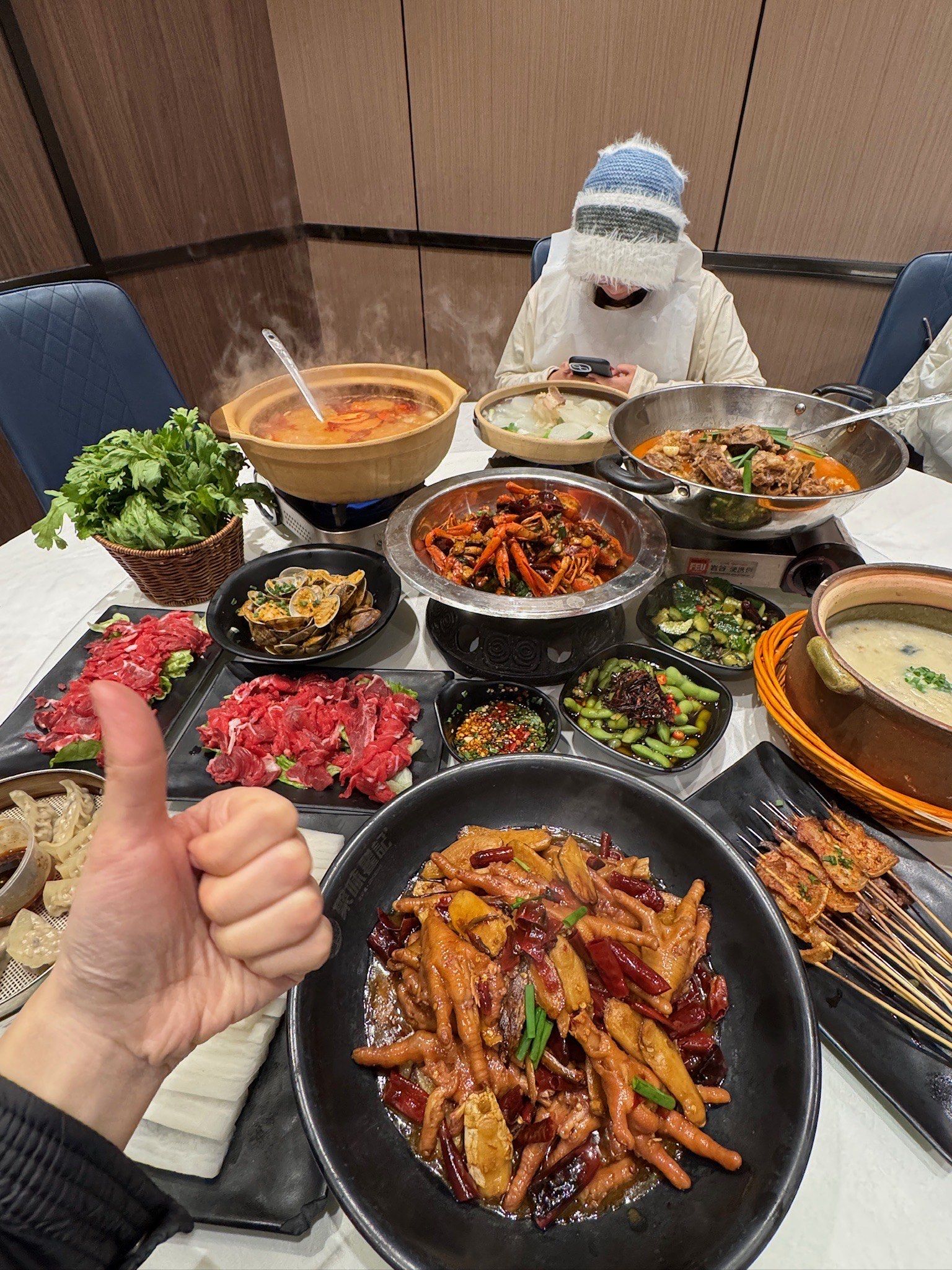 感谢何老师!好好吃!酸汤牛肉火锅谁