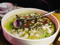 -爱啤精酿·民谣酒馆(滨江店)