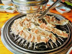 -唯成•韩国炭火烤肉 유성고기