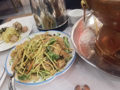 -一口猪海鲜浑锅·东北家常菜