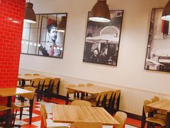 -城市大道红炉披萨烘焙坊