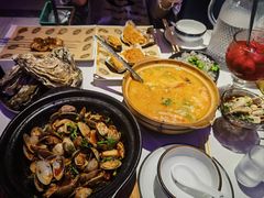 -蚝堡海鲜·威海菜·海肠捞饭·烧烤·亚洲吃蚝公司(幸福门店)