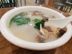 -清真·玛丽亚新疆菜主题餐厅(浙江中路店)