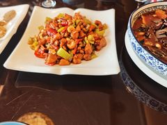 -喜乐餐厅•灯笼虾球首创者•本地小海鲜(二马路店)