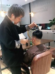 -意廊 Hair Salon