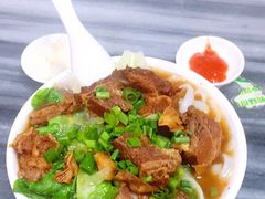牛腩猪肠河粉-珍珍小食店(西华路店)