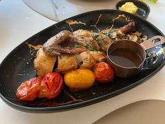 -斯普汇生蚝牛排馆(中骏世界城店)