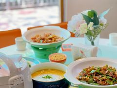-阿瓦山寨·湘菜现炒·剁椒鱼头王(咸阳总店)