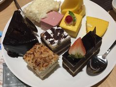 -苏州汇融广场假日酒店