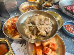 -草家酱蟹炭火烤肉店(珲春南路一店)