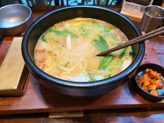 -银米·云南传统过桥米线(双廊黑金冠店)