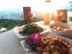 -草山夜未眠景观餐厅