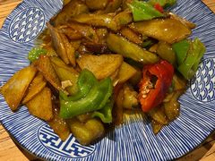 地三鲜-關東雪东北菜(中庚漫游城店)