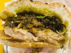 腊味菜菜堡-麦当劳(欧亚大观商都店)