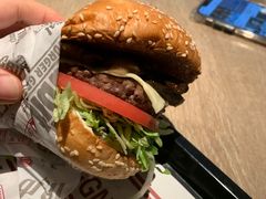 -The Habit Burger Grill 哈比特汉堡(复兴soho店)