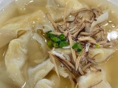 三鲜开洋馄饨-忆秦园小笼包(惠山古镇总店)