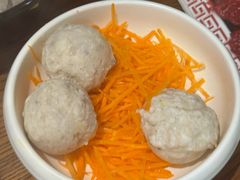 手作河豚狮子头-佬土鹅肠火锅(解放路店)