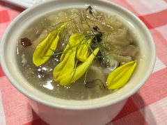 菊花鱼肚羹-龙桥私厨·姜花菊花过桥鱼·顺德菜(容桂店)