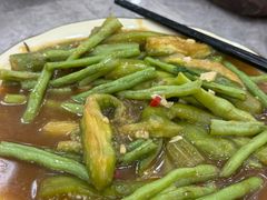 -银峰农庄·特色烧鸡·鲜无花果浸鸡