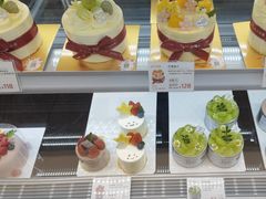 -花花卷卷·鲜食蛋糕(静安久光百货店)