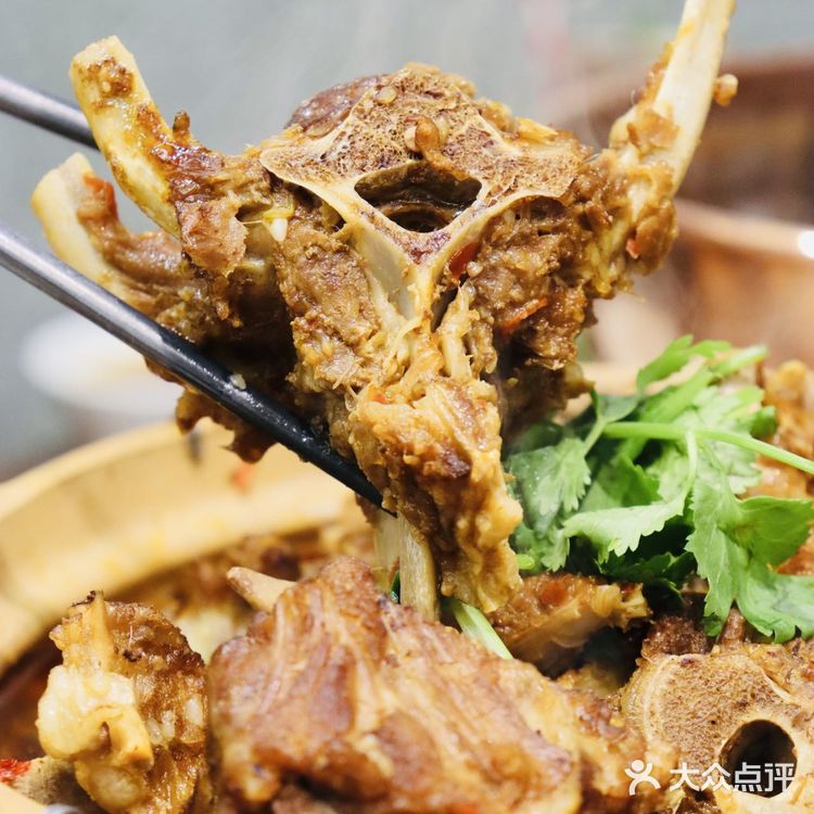 吃老北京铜锅涮肉就来天鸿涮肉!