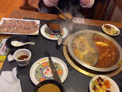 -沸炉重庆老火锅(军事博物馆店)