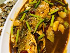 红烧大黄鱼-大丰收海鲜酒楼·专业餐饮30年(连云港老字号店)