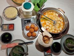 -喃喃椰·糟粕醋·椰子鸡火锅(七堡花园店)