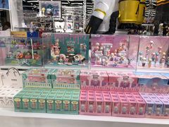 -泡泡玛特POPMART(侨福芳草地店)