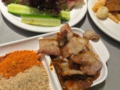 -山焱·炭火自助烤肉(周浦万达店)