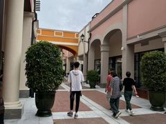 -佛罗伦萨小镇广佛名品奥特莱斯(疏港路店)