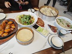 -梅利汴京烤鸭•开封豫菜地标店(东大街店)