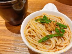 小锅米线-云海肴·汽锅鸡·云南菜(天山百盛优客店)