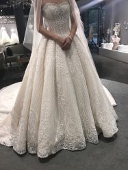 -艾米丽婚纱礼服