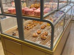 面包甜点陈列柜-好利来(欧亚商都店)