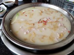 -老来福·非遗酸汤兔(凯旋路店)