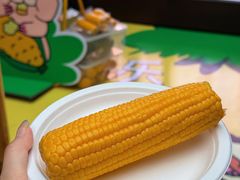 -瑞虹新天地月亮湾