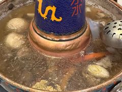 -毛辣果·贵州红酸汤牛肉火锅(西单店)