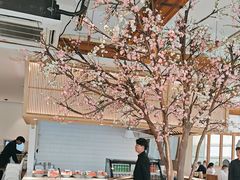 -蜜桃餐厅·伴山(湖滨商业街店)