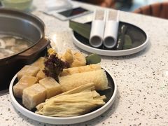 -椰子营·椰子鸡火锅(万象里店)