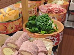 -龍歌自助小火锅(市南金茂湾店)