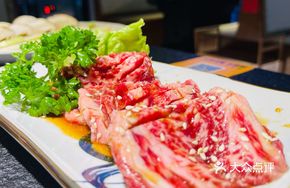 Dominating Ribs with Snowflake Beef