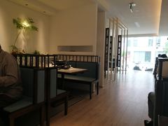 -虹泥小厨(南国花园总店)