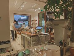 -Line 咖啡(石厦花园店)