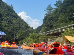 -安吉龙王山峡谷漂流