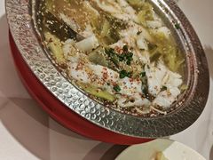 -姚姚酸菜鱼·金戈戈香港豉油鸡(喜荟城联名店)