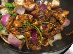 -胡须佬鸡煲四季火锅店(石厦西村直营店)